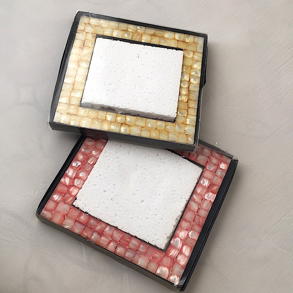 2 Pictures Frames